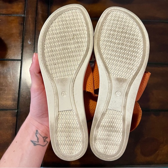 Eileen Fisher Women's Orange Nubuck Sport Platform Sandals - Picture 7 of 8